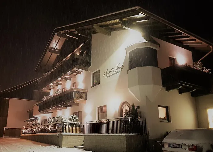 Josef Апартаменты Ладис